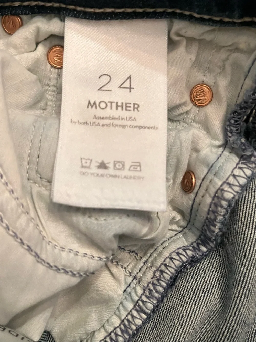 MOTHER The Outsider Ankle in Walking On Coals medium wash cropped sz 24
